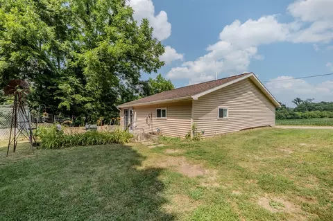 Exterior - 51920 Lawrence, Marcellus, MI 49067 photo 3 of 6