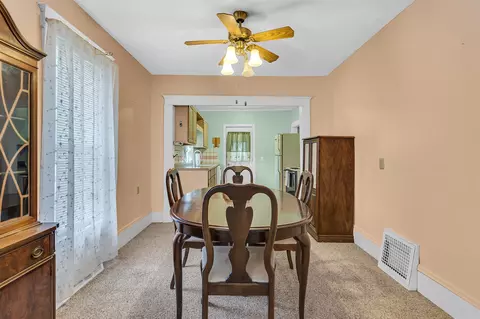 Dining - 500 E Ganson, Jackson, MI 49201 photo 2 of 4