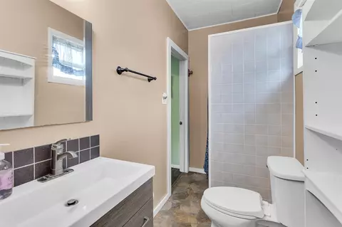 Bath - 500 E Ganson, Jackson, MI 49201 photo 3 of 4