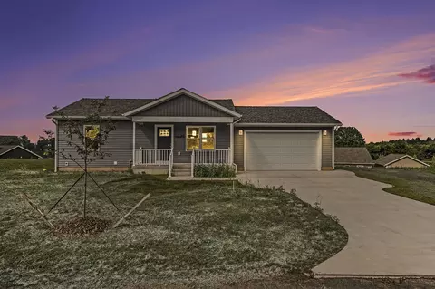 265 Stonecrest Dr, Shelby, MI 49455