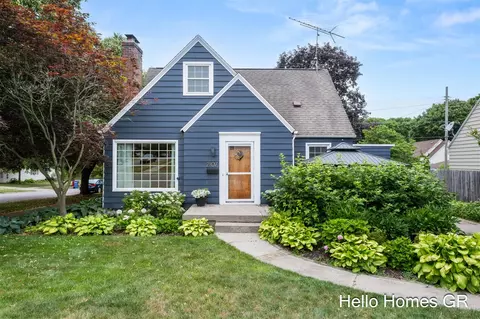 2107 Riverside, Grand Rapids, MI 49505