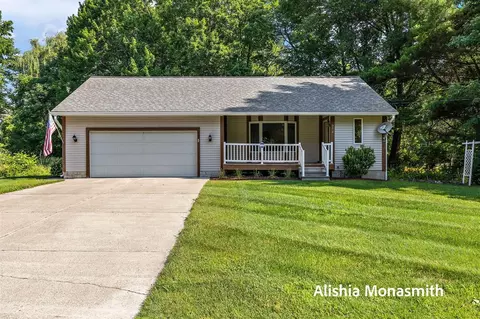 370 Pine, Fruitport, MI 49415