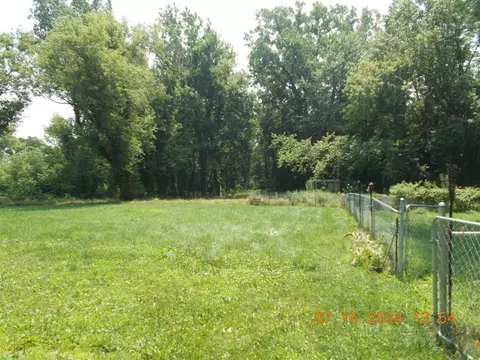 Exterior - 8350 Willow, Milan, MI 48160 photo 2 of 3