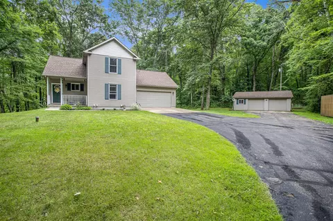 10950 W, Bellevue, MI 49021