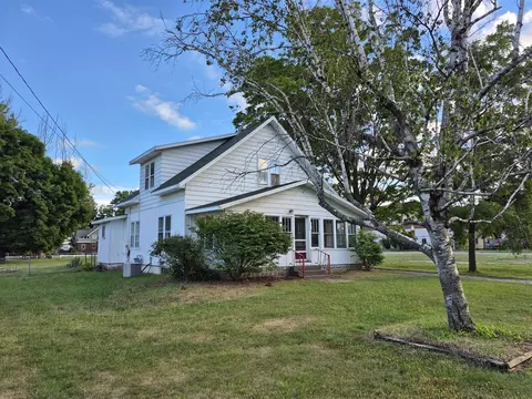 1080 E Swain, White Cloud, MI 49349 photo 3