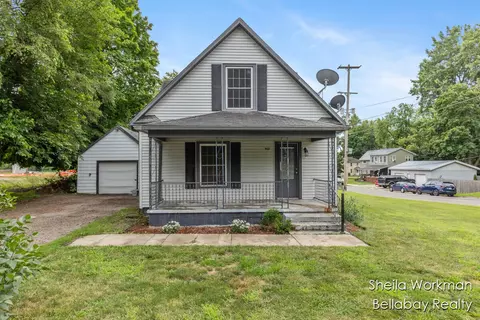 302 E Thorn, Hastings, MI 49058