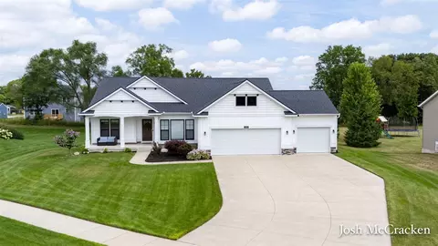 3243 Harmon, Caledonia, MI 49316
