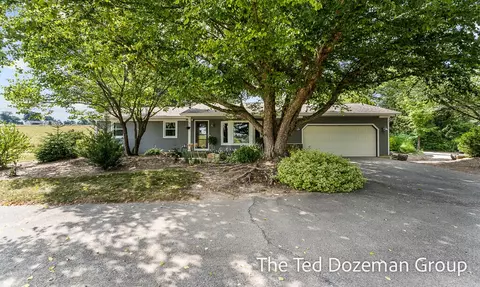 280 24th, Hudsonville, MI 49426