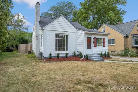 1713 Widdicomb, Grand Rapids, MI 49504