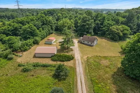 5260 E Britain, Benton Harbor, MI 49022