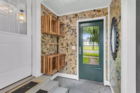 Entry Way - 1100 E North, Jackson, MI 49202 photo 1 of 5
