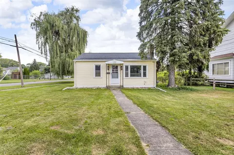 1100 E North, Jackson, MI 49202