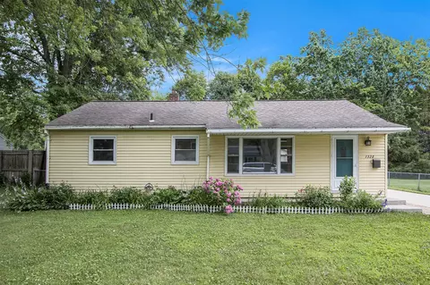 1328 Seminole, Kalamazoo, MI 49006