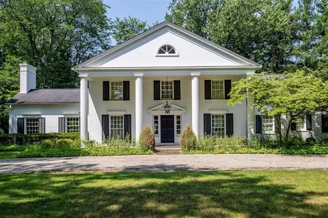 31677 Mountain Vw, Franklin, MI 48025