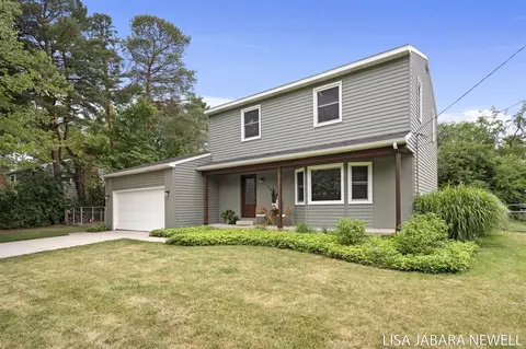 1711 Sherwood, Grand Rapids, MI 49506