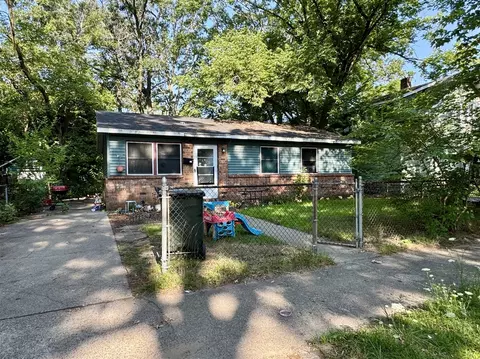 1975 Clinton, Muskegon, MI 49442