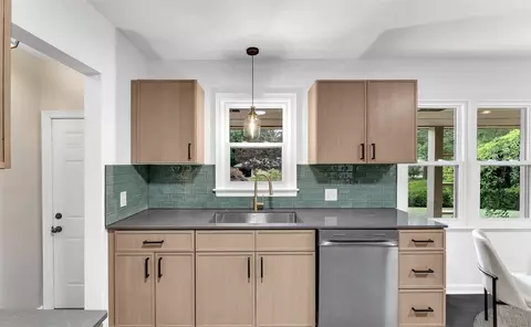 Kitchen - 20 Baltimore, Grand Rapids, MI 49503 photo 2 of 5