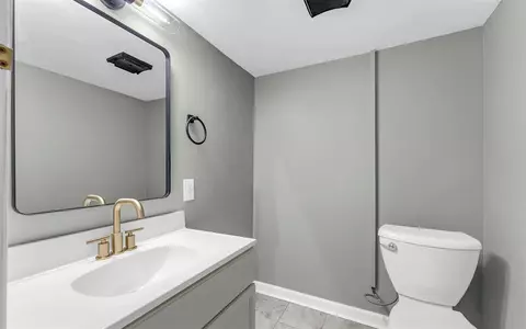 Bath - 20 Baltimore, Grand Rapids, MI 49503 photo 2 of 2