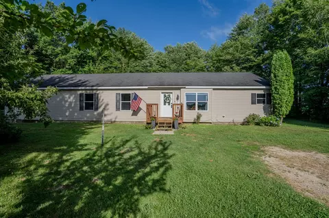 8908 County Road 215, Grand Junction, MI 49056