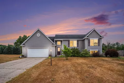 14609 Ivorystone, Cedar Springs, MI 49319