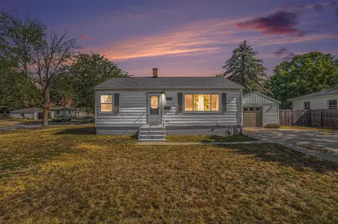 1203 Waverly, Grand Haven, MI 49417