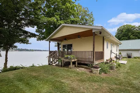 Exterior - 61708 Lakeview, Cassopolis, MI 49031 photo 5 of 5