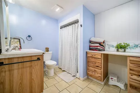 2400 Curtis, Adrian, MI 49221 photo 17