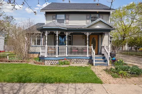 822 W W Grn, Marshall, MI 49068