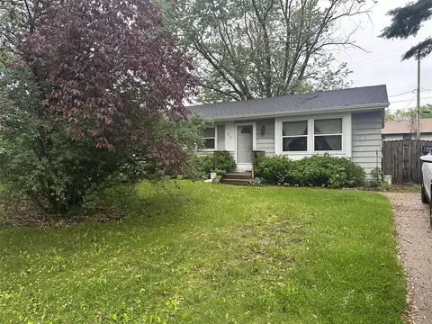 519 Faircrest, Walker, MI 49534