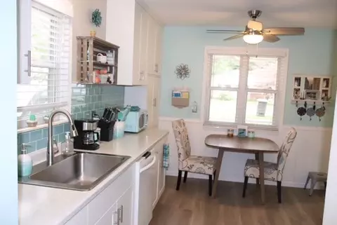 Kitchen - 6481 Bailey, Taylor, MI 48180 photo 1 of 4