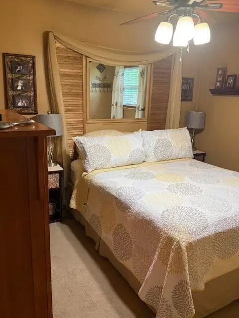 Bedroom - 6481 Bailey, Taylor, MI 48180 photo 2 of 2