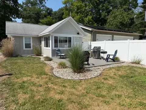 1130 E 88th, Newaygo, MI 49337