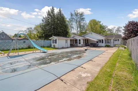 Exterior - 1049 Orne, Jackson, MI 49203 photo 2 of 6