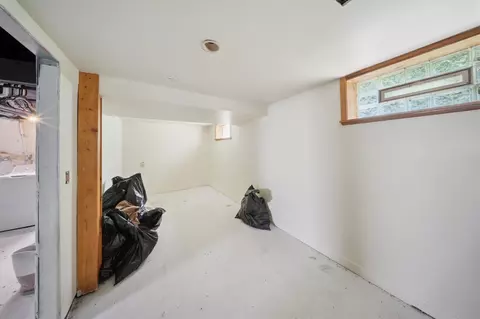 Bedroom - 26625 Eureka, Taylor, MI 48180 photo 6 of 6