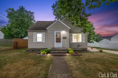 3156 Woodward, Wyoming, MI 49509