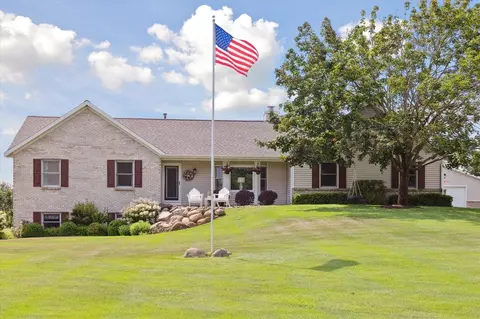 4588 6th, Caledonia, MI 49316