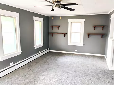 Living - 2126 Vining, Jackson, MI 49203 photo 3 of 3