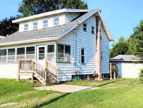 2126 Vining, Jackson, MI 49203