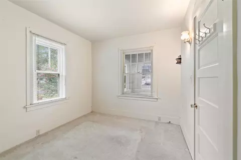 910 Bush, Jackson, MI 49202 photo 28