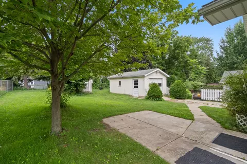 910 Bush, Jackson, MI 49202 photo 43