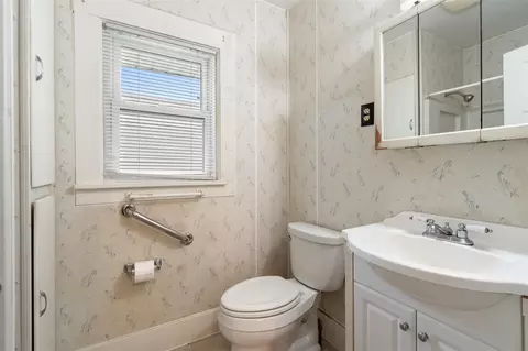 910 Bush, Jackson, MI 49202 photo 22