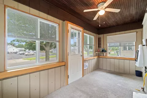 910 Bush, Jackson, MI 49202 photo 7