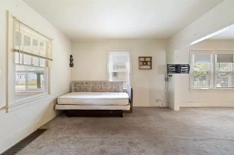 910 Bush, Jackson, MI 49202 photo 12
