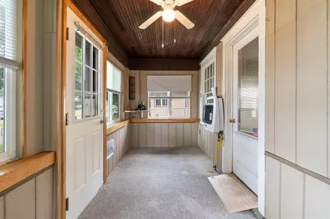 910 Bush, Jackson, MI 49202 photo 5