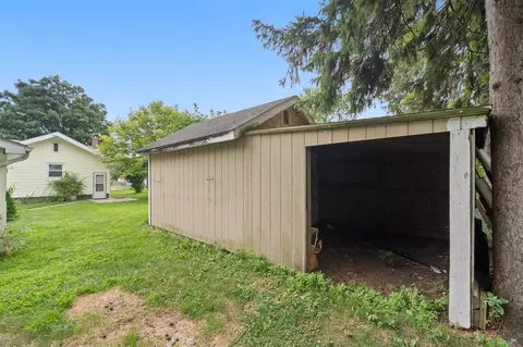 910 Bush, Jackson, MI 49202 photo 40