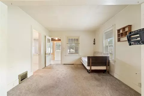 910 Bush, Jackson, MI 49202 photo 10