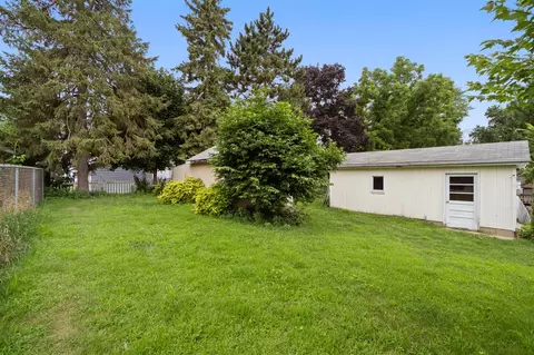 910 Bush, Jackson, MI 49202 photo 38