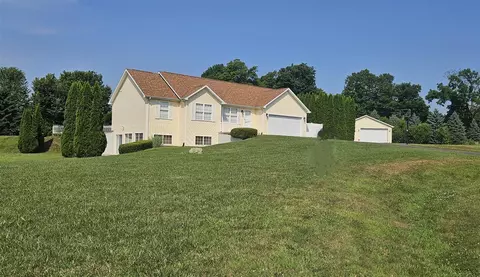 7969 Lancaster, East Leroy, MI 49051