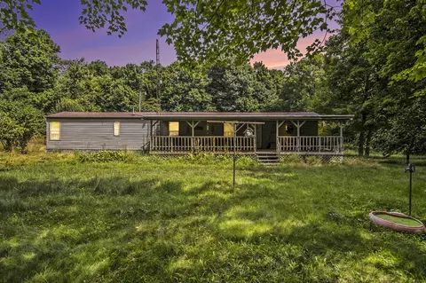 33497 School, Eau Claire, MI 49111