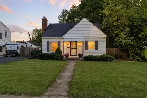1515 Cambridge, Kalamazoo, MI 49001
